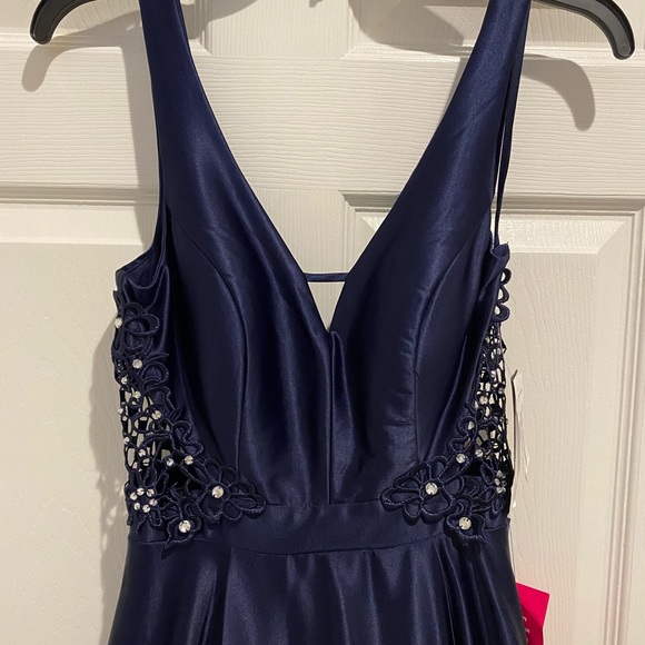 Jodi Kristopher Navy Prom Dress Gorgeous! - Picture 5 of 8